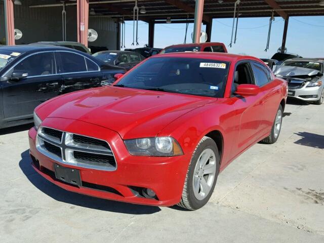 2B3CL3CG1BH517015 - 2011 DODGE CHARGER RED photo 2