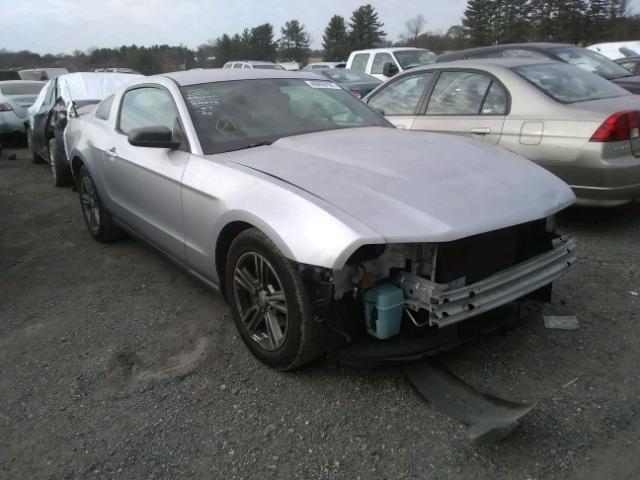 1ZVBP8AN1A5150794 - 2010 FORD MUSTANG SILVER photo 1