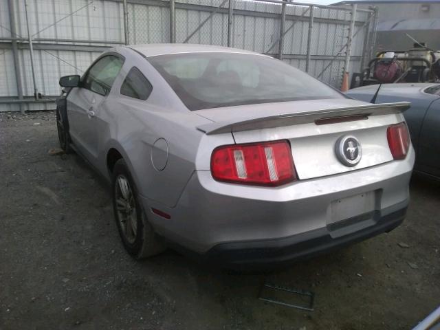 1ZVBP8AN1A5150794 - 2010 FORD MUSTANG SILVER photo 3