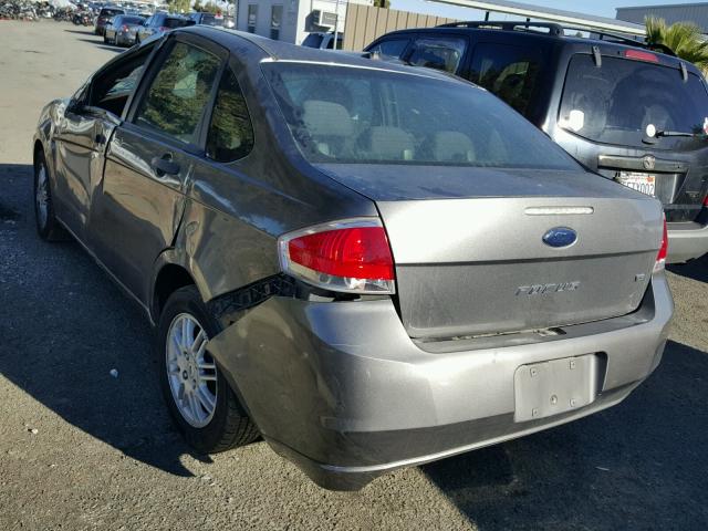 1FAHP3FN3BW167753 - 2011 FORD FOCUS SE GRAY photo 4