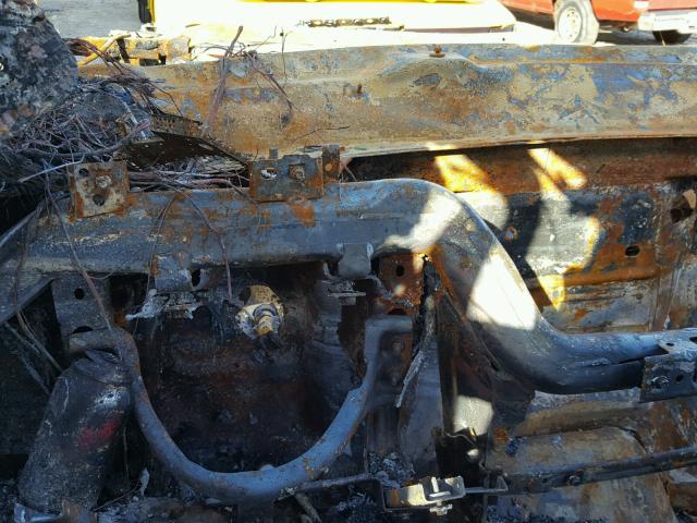 1GCVKREC8FZ400268 - 2015 CHEVROLET SILVERADO BURN photo 8