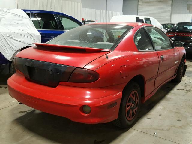 1G2JB124027114731 - 2002 PONTIAC SUNFIRE SE RED photo 4