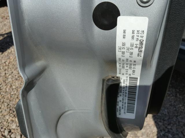 1J8HH48K08C239995 - 2008 JEEP COMMANDER SILVER photo 10