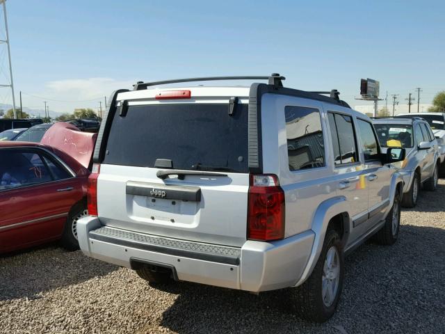 1J8HH48K08C239995 - 2008 JEEP COMMANDER SILVER photo 4