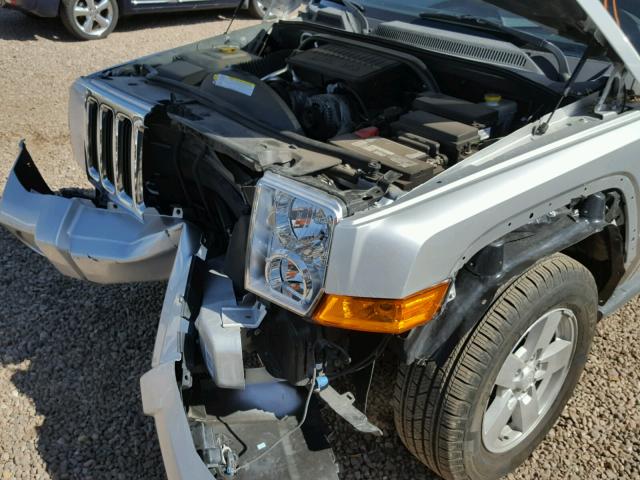1J8HH48K08C239995 - 2008 JEEP COMMANDER SILVER photo 9