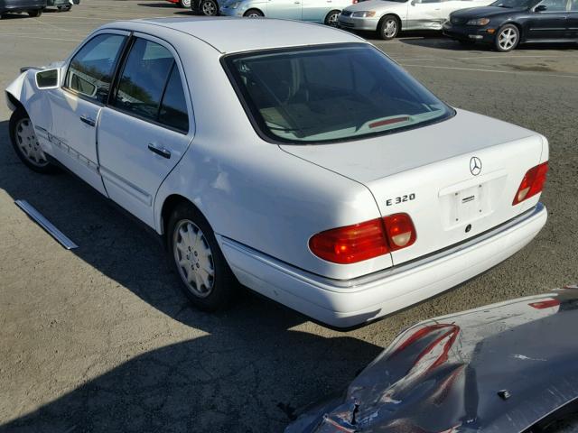 WDBJF65HXXA720235 - 1999 MERCEDES-BENZ E 320 WHITE photo 3