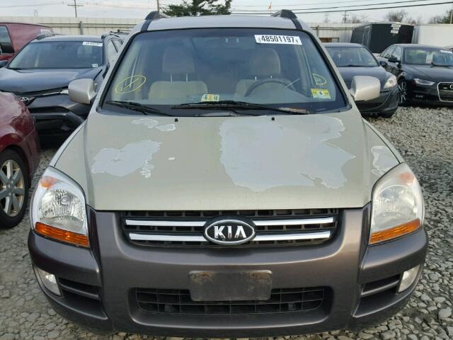 KNDJE723757056280 - 2005 KIA NEW SPORTA BEIGE photo 9