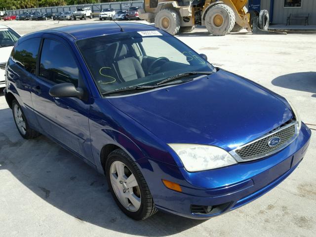 1FAHP31N16W232757 - 2006 FORD FOCUS ZX3 BLUE photo 1