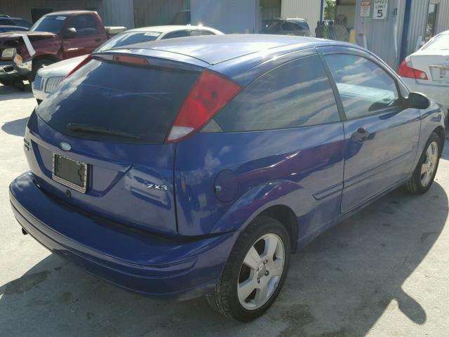 1FAHP31N16W232757 - 2006 FORD FOCUS ZX3 BLUE photo 4