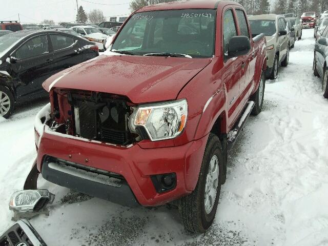 5TFMU4FN7FX037255 - 2015 TOYOTA TACOMA DOU RED photo 2