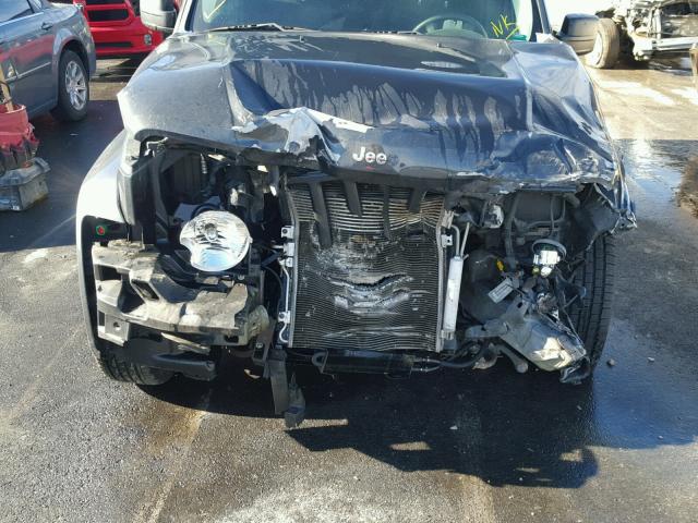 1J4PN2GK7AW158962 - 2010 JEEP LIBERTY SP GRAY photo 7