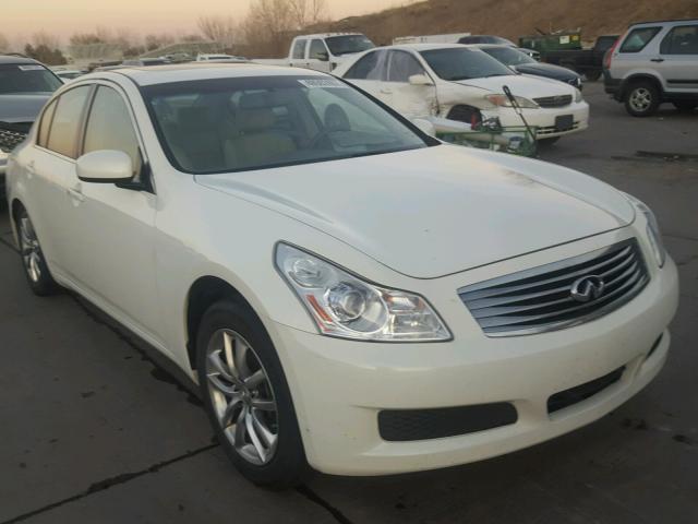 JNKBV61E87M718775 - 2007 INFINITI G35 WHITE photo 1