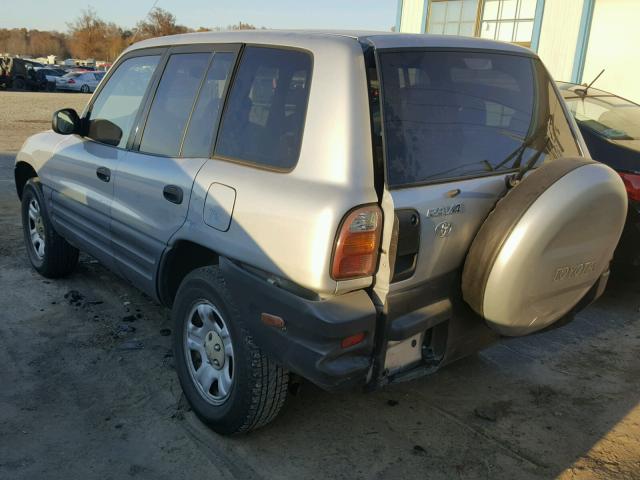 JT3GP10V3W7039729 - 1998 TOYOTA RAV4 SILVER photo 3