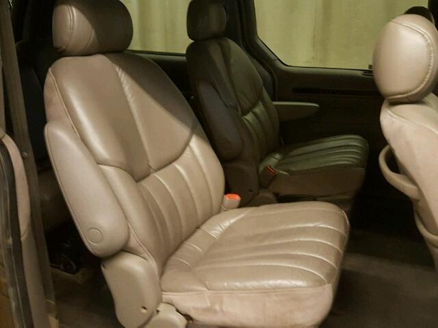 1C4GP64L6XB541196 - 1999 CHRYSLER TOWN & COU GOLD photo 6