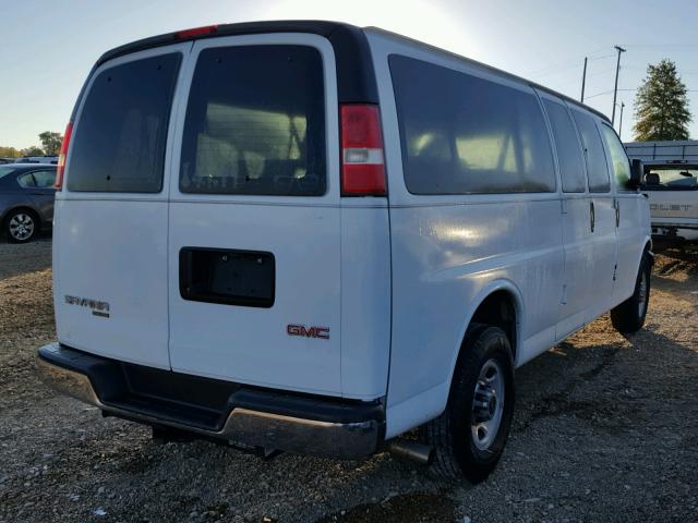 1GJZ71FA5D1122046 - 2013 GMC SAVANA G35 WHITE photo 4