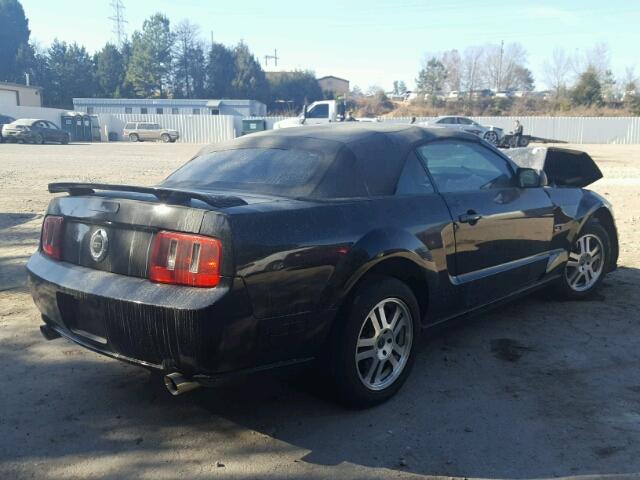 1ZVHT85H755255937 - 2005 FORD MUSTANG GT BLACK photo 4