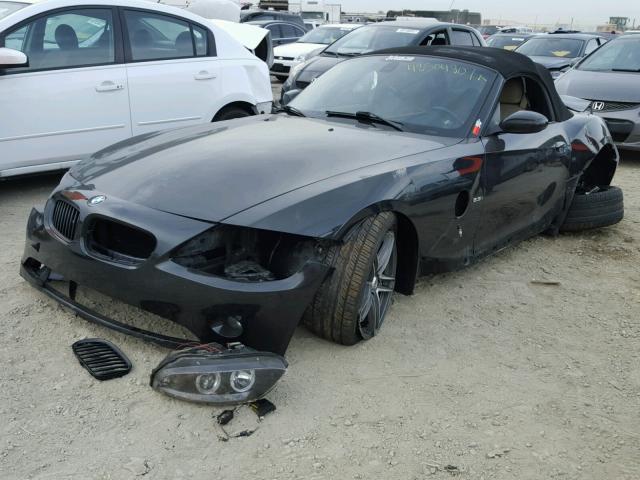 4USBT33493LR62827 - 2003 BMW Z4 2.5 BLACK photo 2