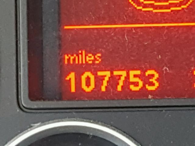 WVWEV71K67W260071 - 2007 VOLKSWAGEN NEW GTI WHITE photo 8