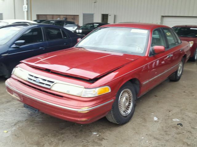 2FALP73W0VX221047 - 1997 FORD CROWN VICT BURGUNDY photo 2