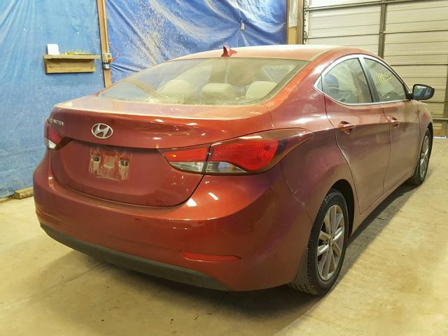 5NPDH4AE3FH639027 - 2015 HYUNDAI ELANTRA SE RED photo 4