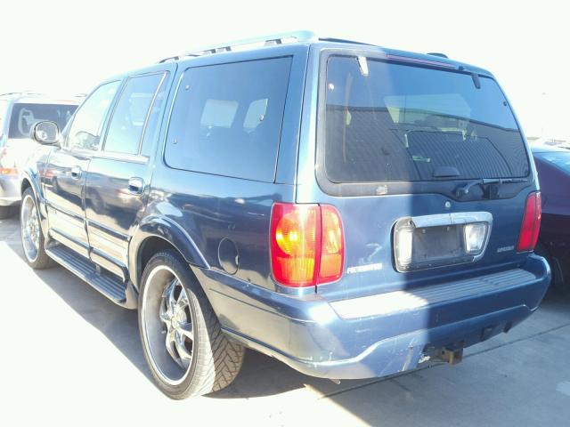 5LMRU27L4WLJ43511 - 1998 LINCOLN NAVIGATOR GREEN photo 3