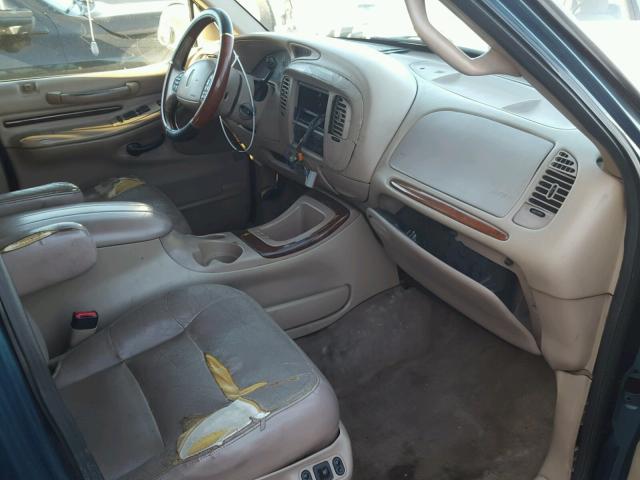 5LMRU27L4WLJ43511 - 1998 LINCOLN NAVIGATOR GREEN photo 5