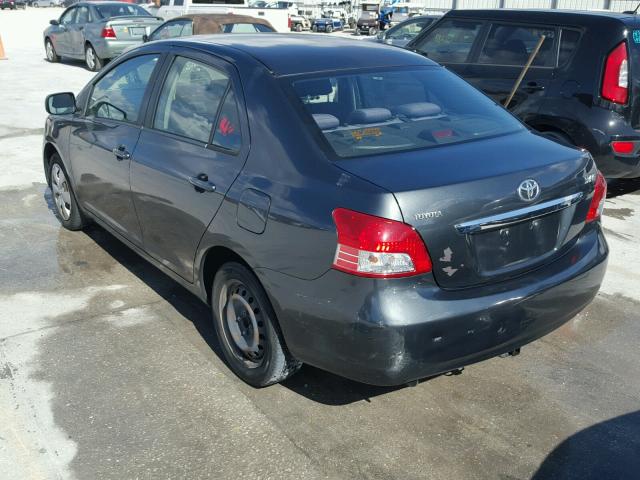 JTDBT923471116818 - 2007 TOYOTA YARIS GRAY photo 3