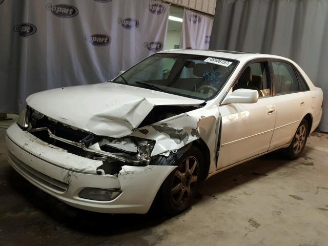 4T1BF28B41U189718 - 2001 TOYOTA AVALON XL WHITE photo 2