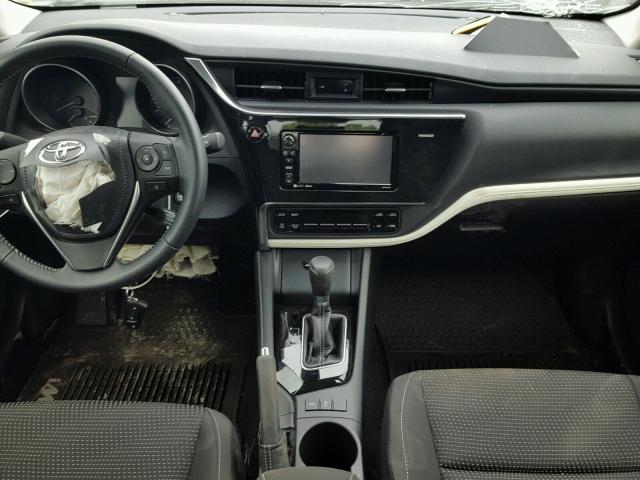 JTNKARJE7HJ541133 - 2017 TOYOTA COROLLA IM WHITE photo 9