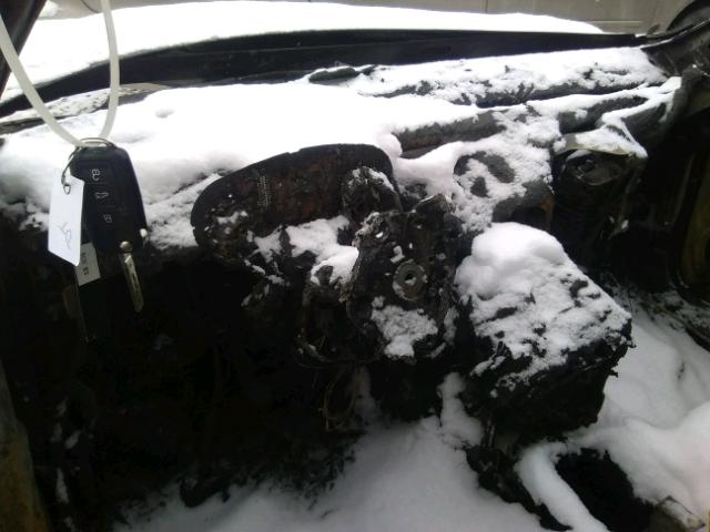 3VW1K7AJ1DM252645 - 2013 VOLKSWAGEN JETTA BASE Այրված լուսանկար 8