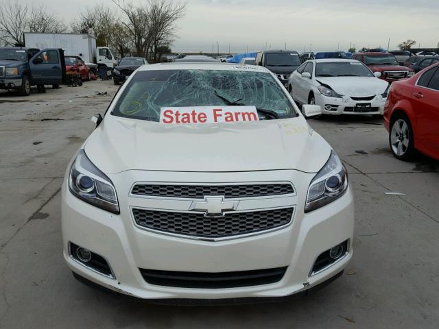 1G11J5SX3DF227381 - 2013 CHEVROLET MALIBU LTZ WHITE photo 9