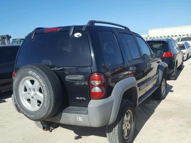 1J4GL48K15W622933 - 2005 JEEP LIBERTY SP BLACK photo 4