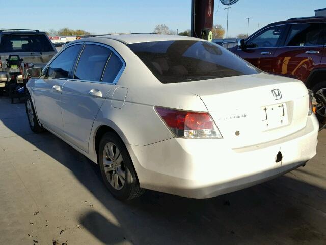 1HGCP26408A072211 - 2008 HONDA ACCORD LXP WHITE photo 3