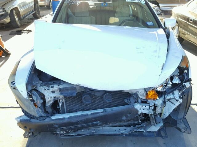 1HGCP26408A072211 - 2008 HONDA ACCORD LXP WHITE photo 7