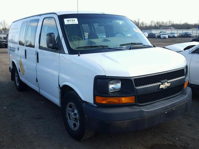 1GCEG15X431211407 - 2003 CHEVROLET EXPRESS G1 WHITE photo 1