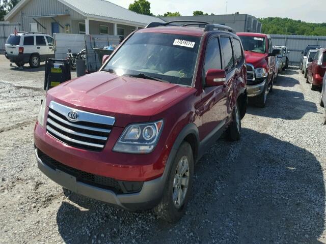 KNDJJ741295022191 - 2009 KIA BORREGO LX MAROON photo 2