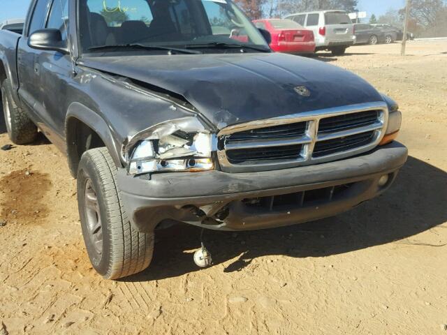 1D7HG38KX4S685422 - 2004 DODGE DAKOTA QUA GRAY photo 9