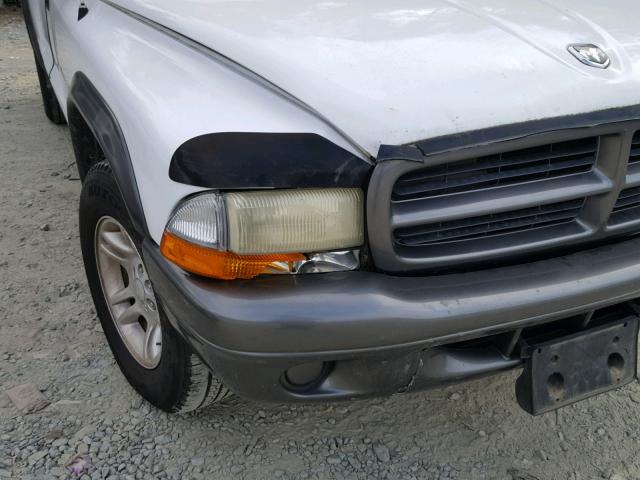 1B7GL12XX2S663573 - 2002 DODGE DAKOTA BAS WHITE photo 9