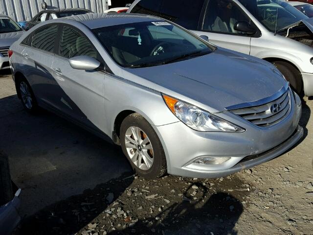 5NPEB4AC0DH542935 - 2013 HYUNDAI SONATA GLS SILVER photo 1