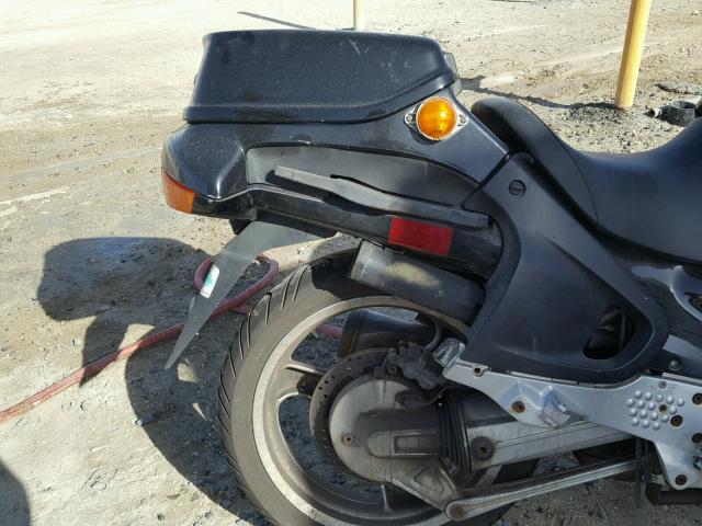 WB10418A3YZC69415 - 2000 BMW R1100 RT BLACK photo 6