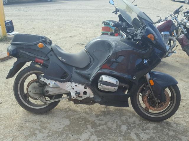 WB10418A3YZC69415 - 2000 BMW R1100 RT BLACK photo 9