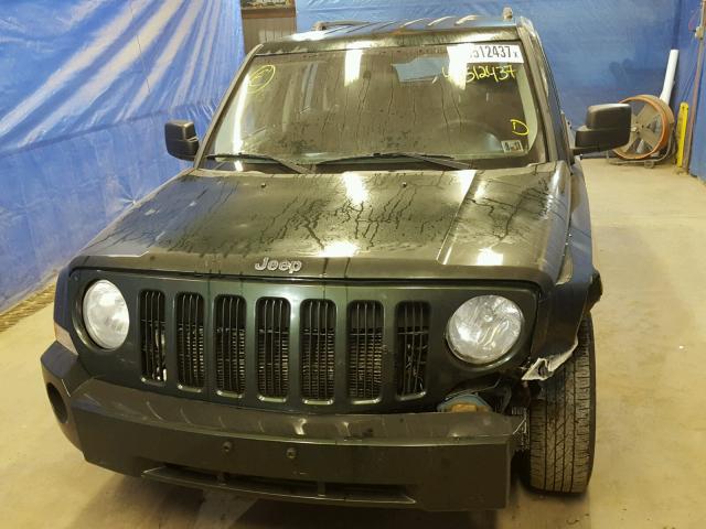 1J4NT2GBXAD553954 - 2010 JEEP PATRIOT SP GREEN photo 9