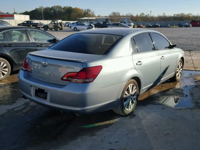 4T1BK36B98U290235 - 2008 TOYOTA AVALON XL BLUE photo 4