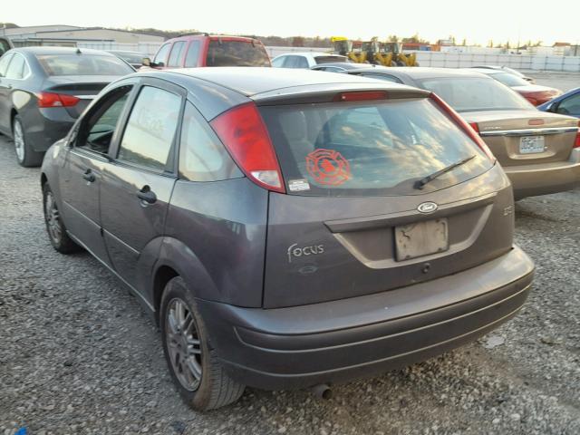 3FAFP37383R187649 - 2003 FORD FOCUS ZX5 GRAY photo 3