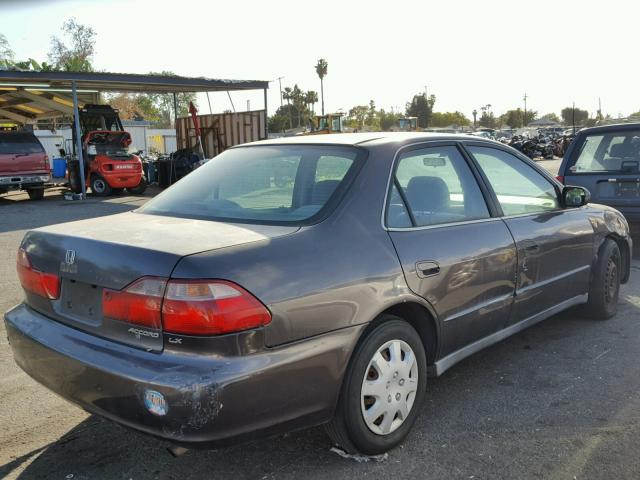 1HGCG564XWA184576 - 1998 HONDA ACCORD LX GRAY photo 4