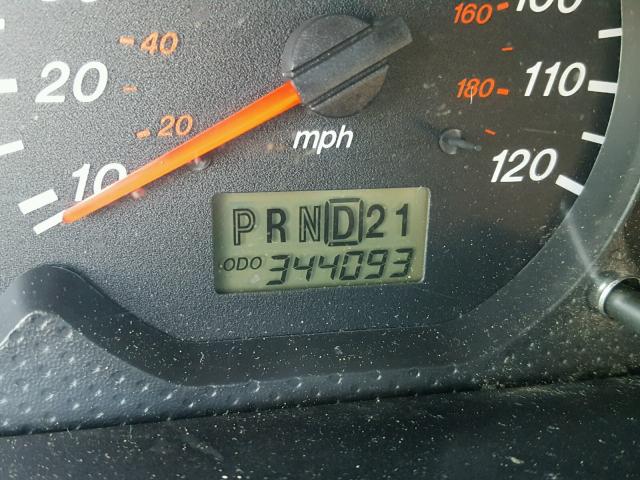 4F2YU07141KM42629 - 2001 MAZDA TRIBUTE DX 银色 照片 8