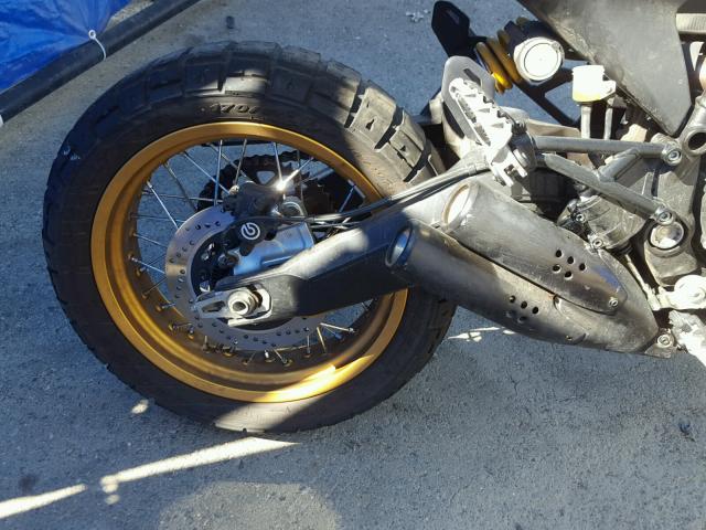 ML0KAFBM7JT000473 - 2018 DUCATI SCRAMBLER WHITE photo 9