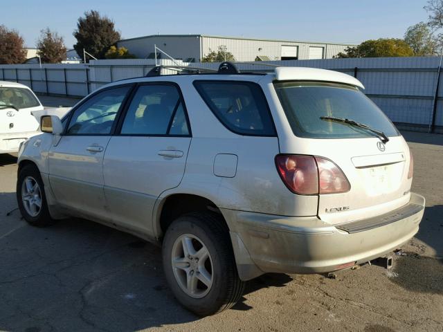 JT6HF10U8X0082202 - 1999 LEXUS RX 300 WHITE photo 3