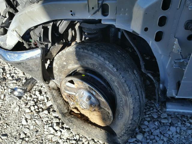 3C6UR5HJ2FG614027 - 2015 RAM 2500 ST SILVER photo 9