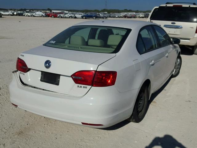 3VWDZ7AJ7BM100181 - 2011 VOLKSWAGEN JETTA SE WHITE photo 4